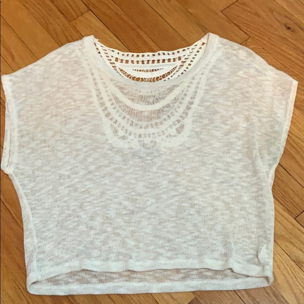3/$15 Crochet Style Crop Top - Picture 3 of 4